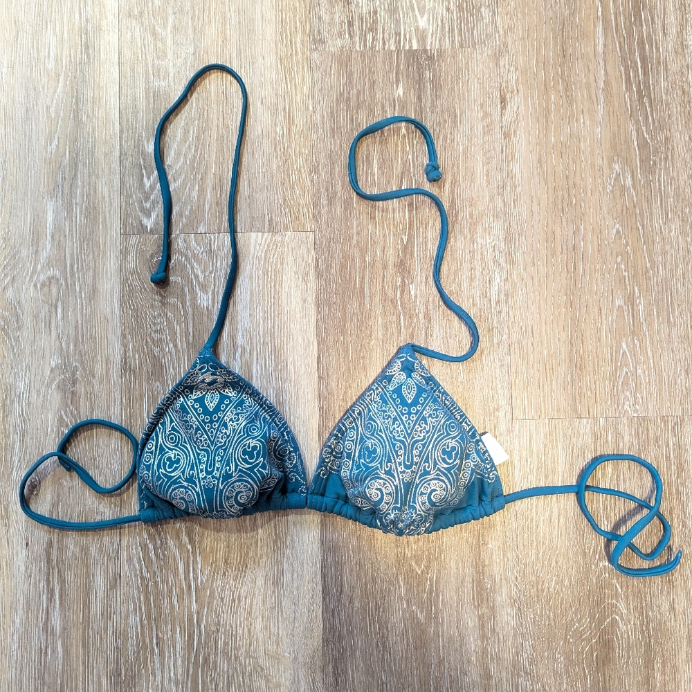 Billabong Silver Patterned Bikini Top
